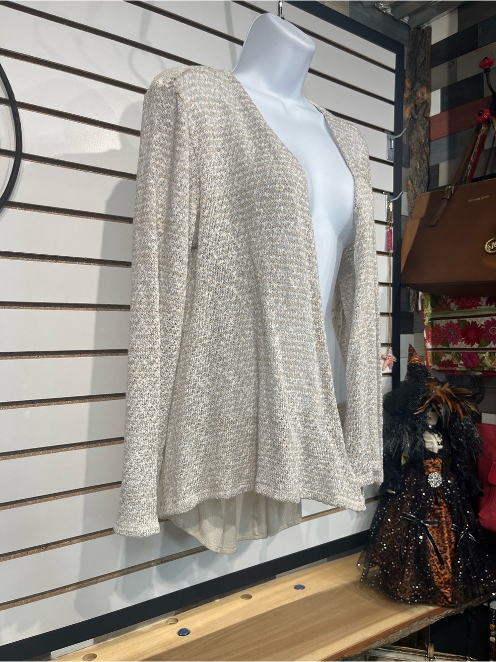 🔥Maurices lace-backed cardigan size small - Picture 3 of 8